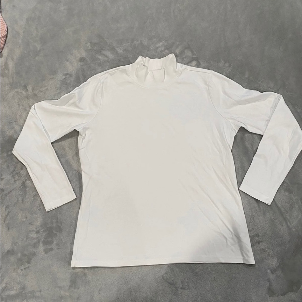 Women's Medium L.L. Bean White Long Sleeve Shirt